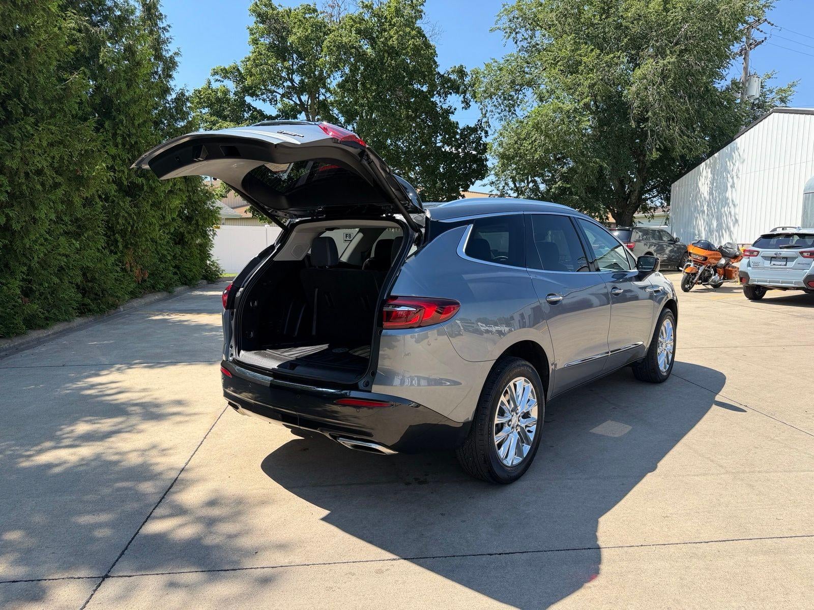 2021 Buick Enclave Essence
