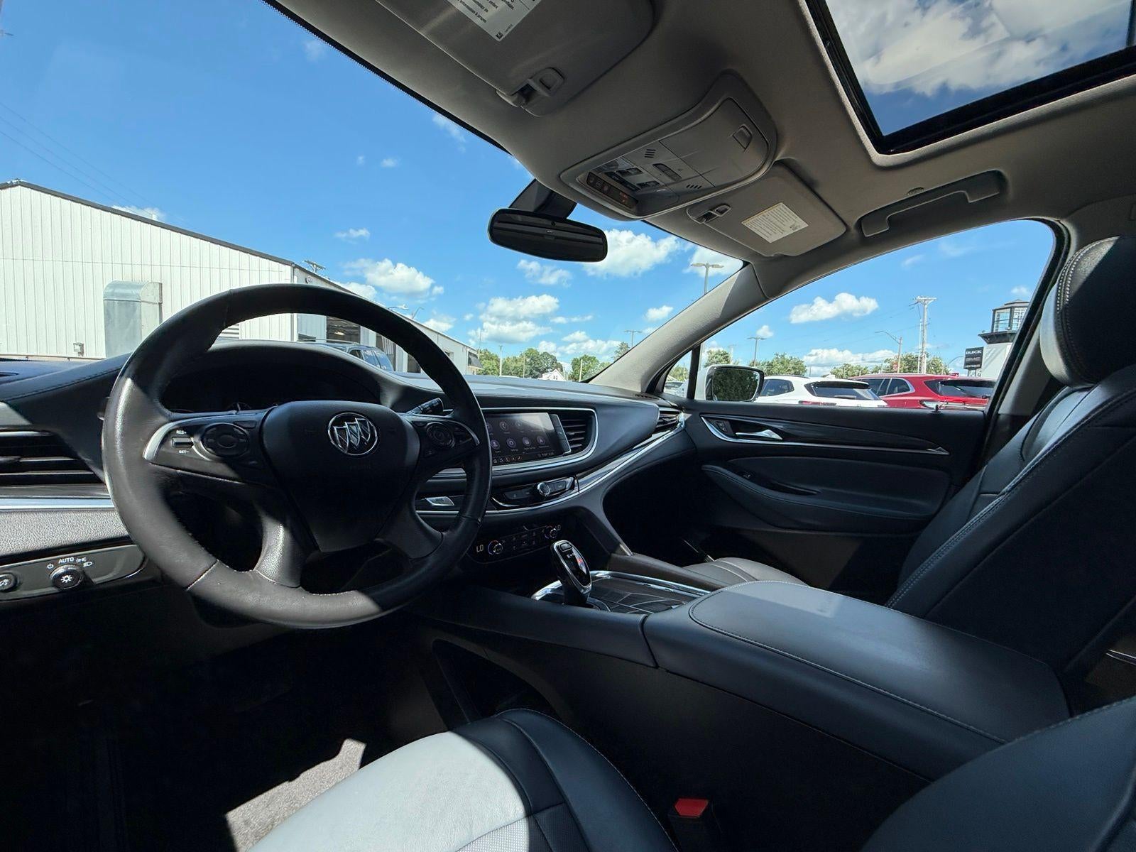 2021 Buick Enclave Essence