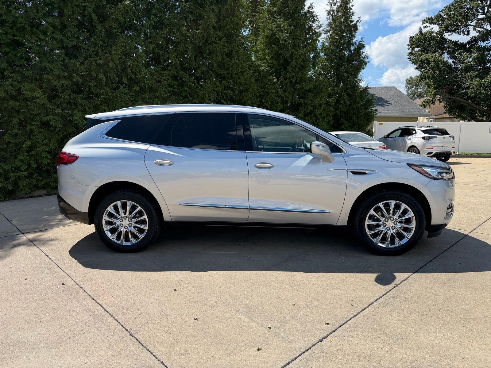 2021 Buick Enclave Essence