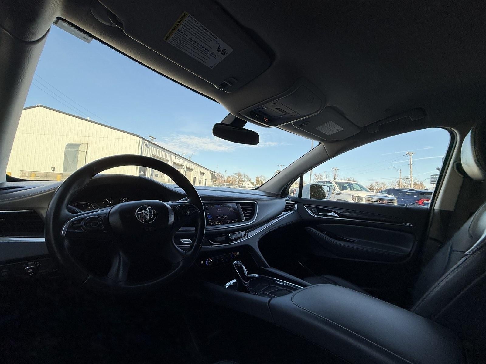 2020 Buick Enclave Essence