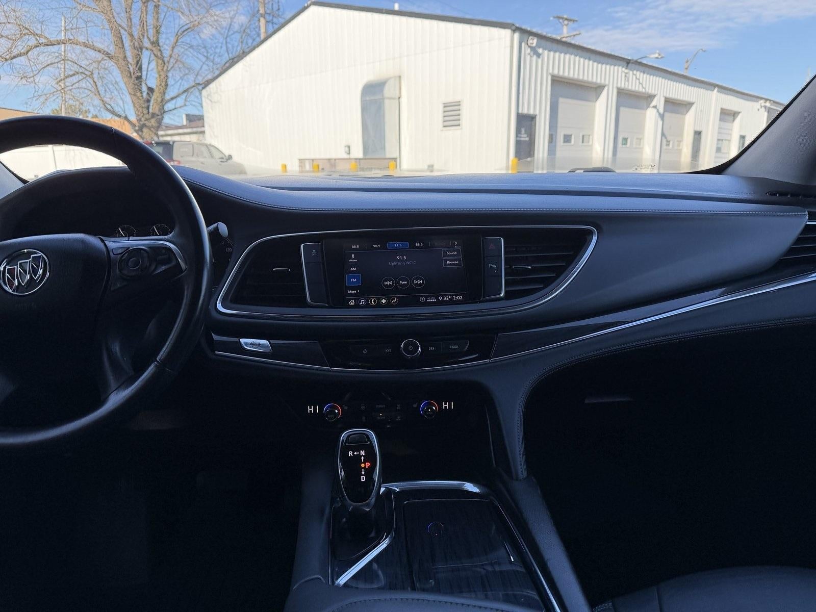 2020 Buick Enclave Essence