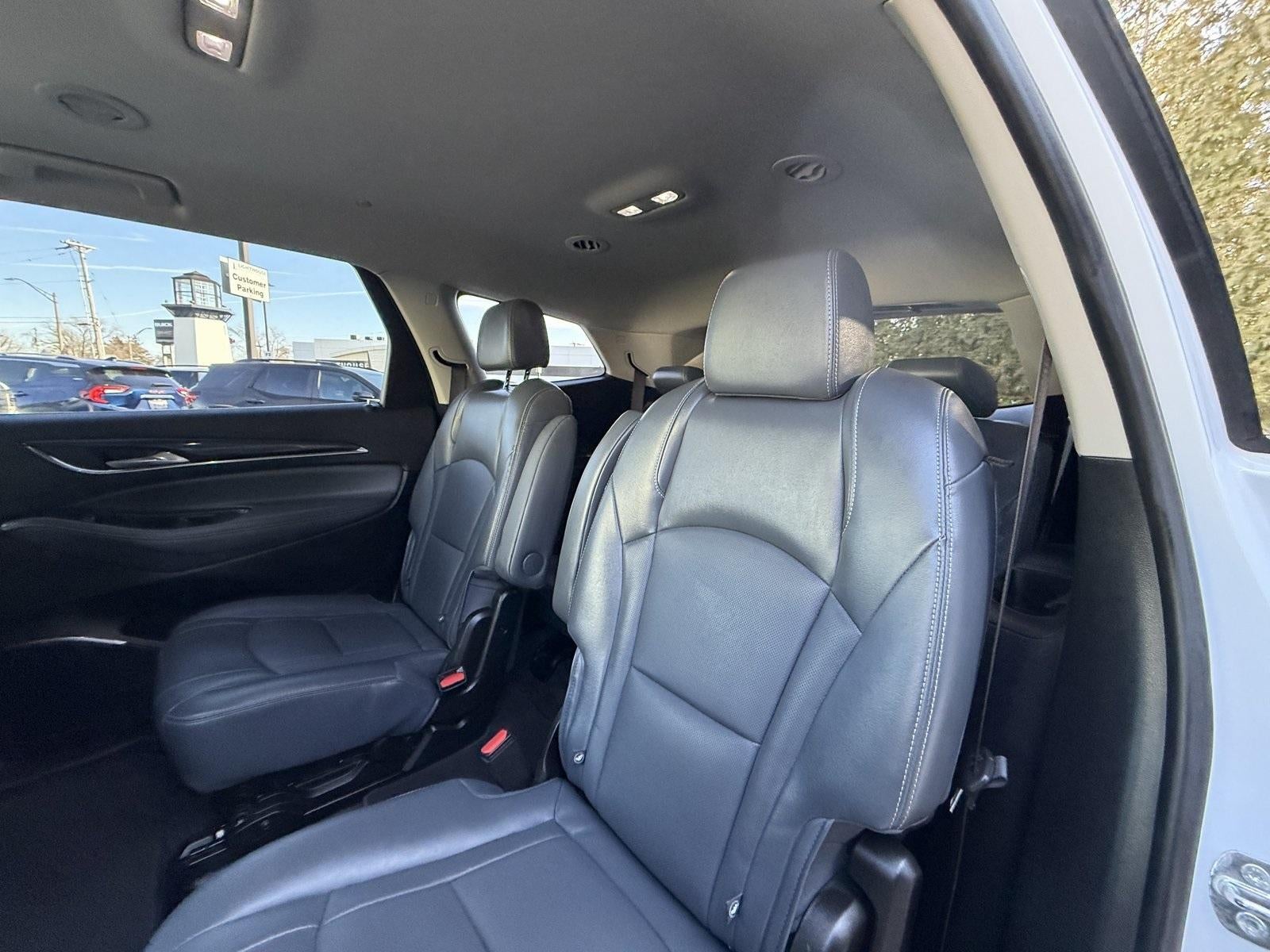 2020 Buick Enclave Essence