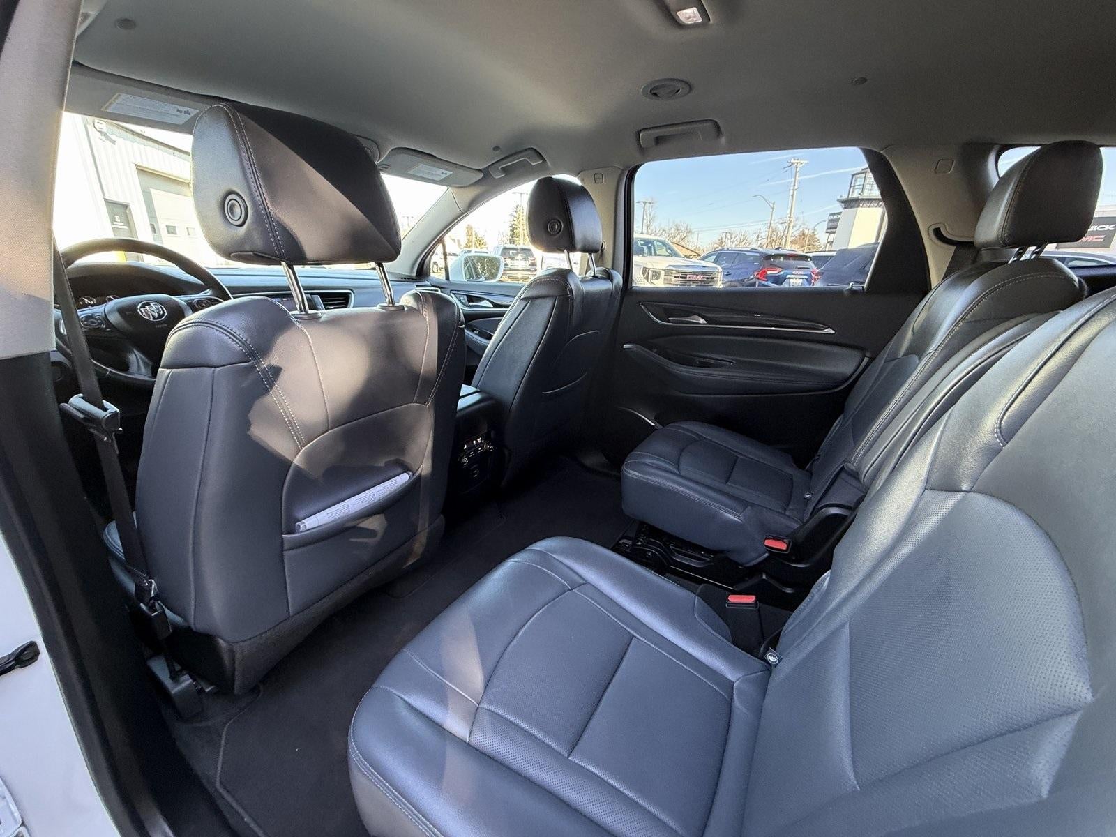 2020 Buick Enclave Essence