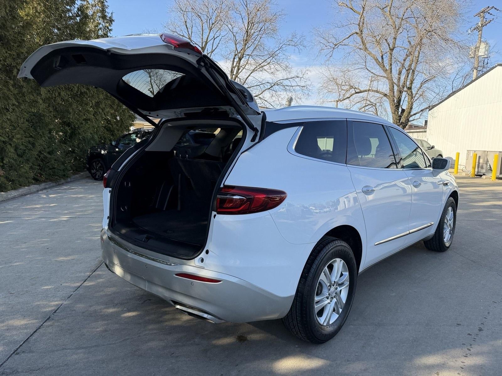 2020 Buick Enclave Essence