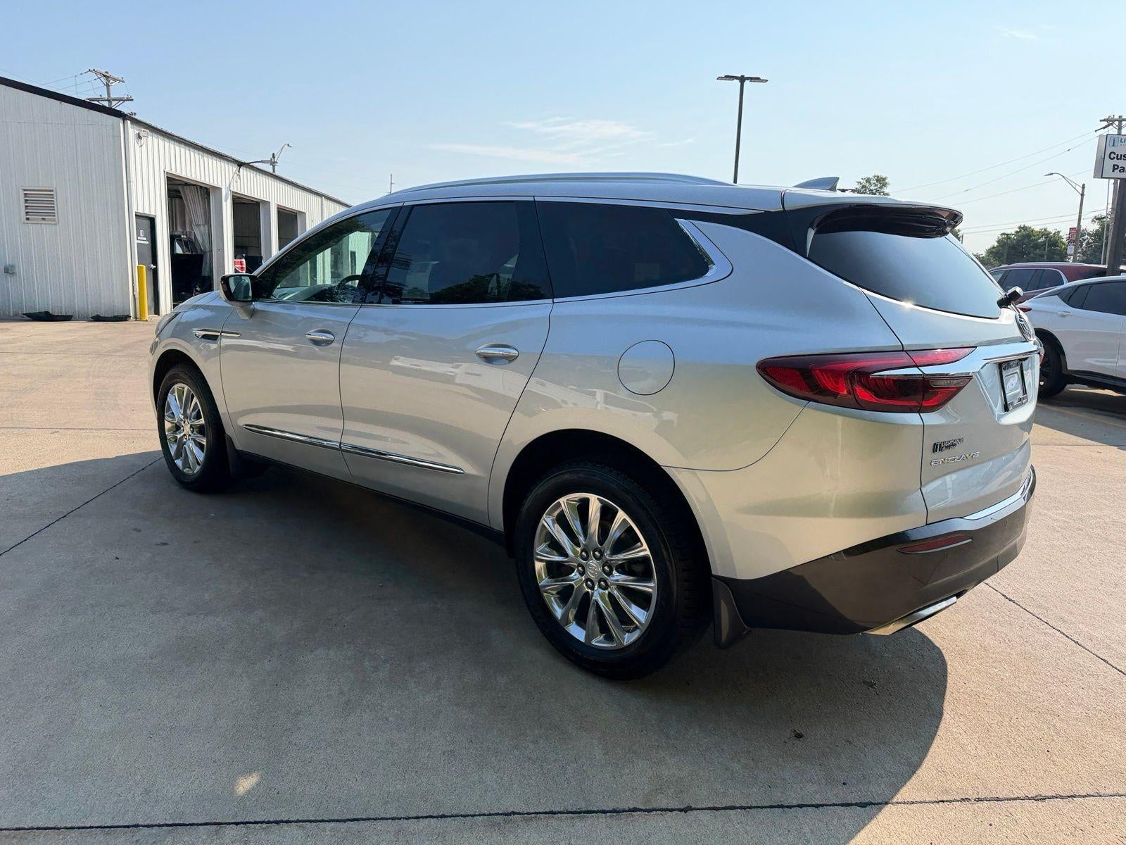 2021 Buick Enclave Essence