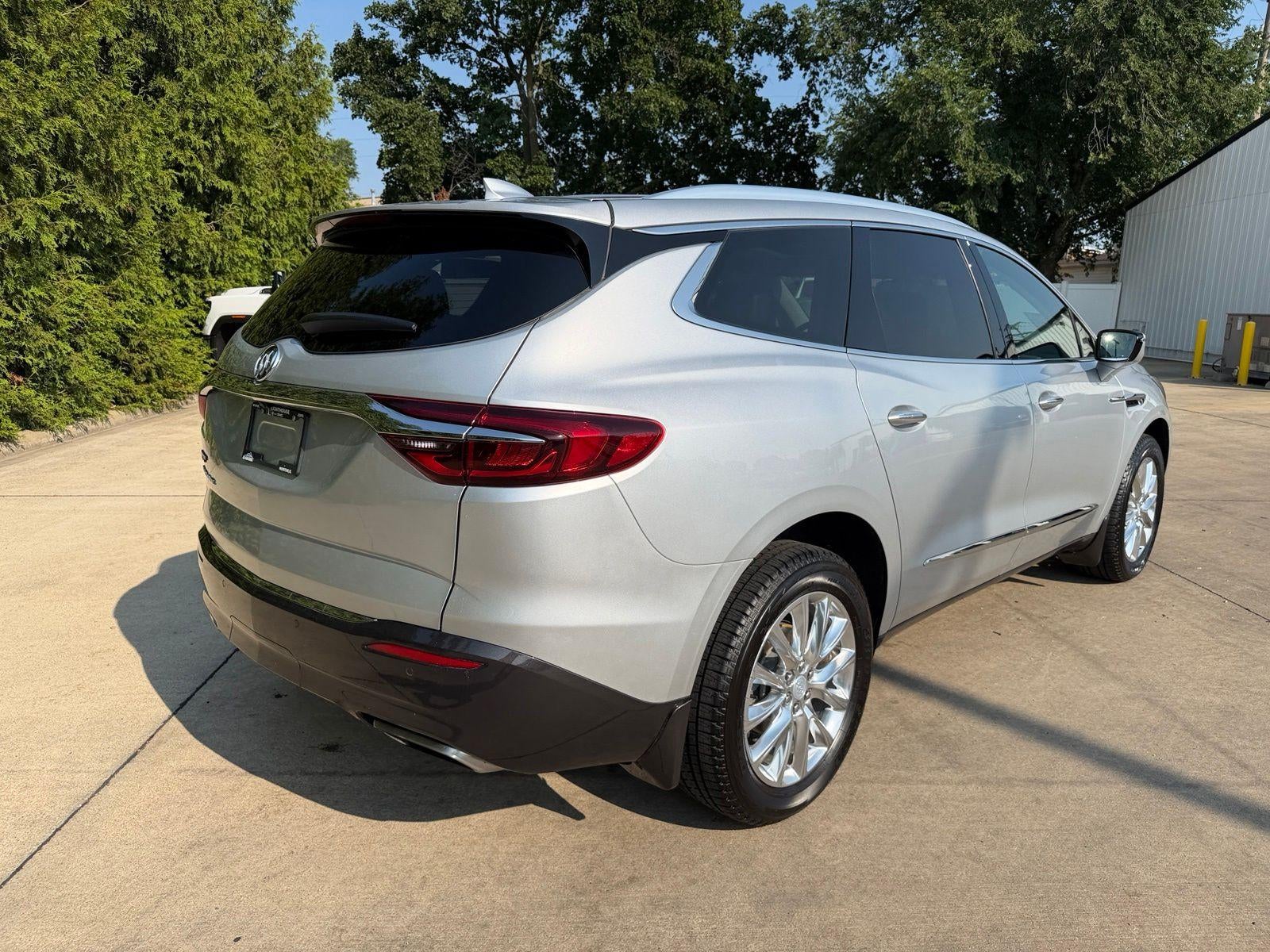 2021 Buick Enclave Essence
