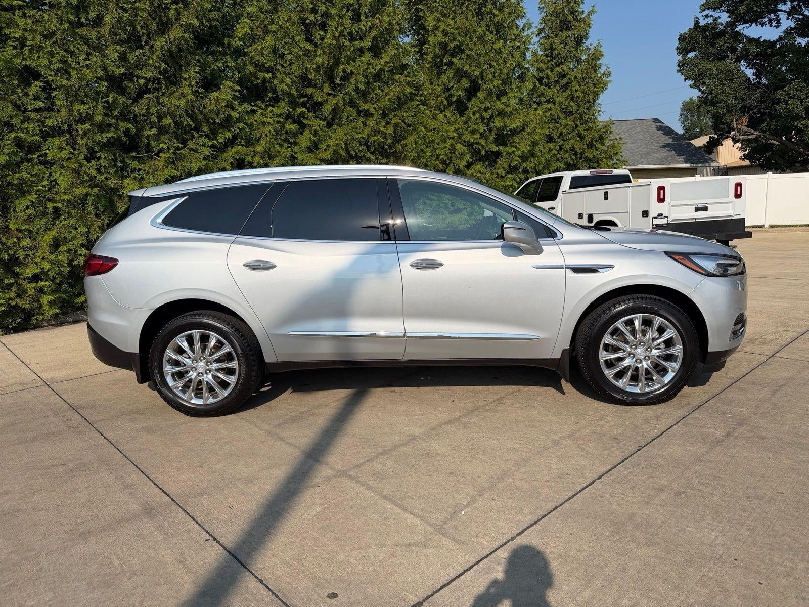 2021 Buick Enclave Essence