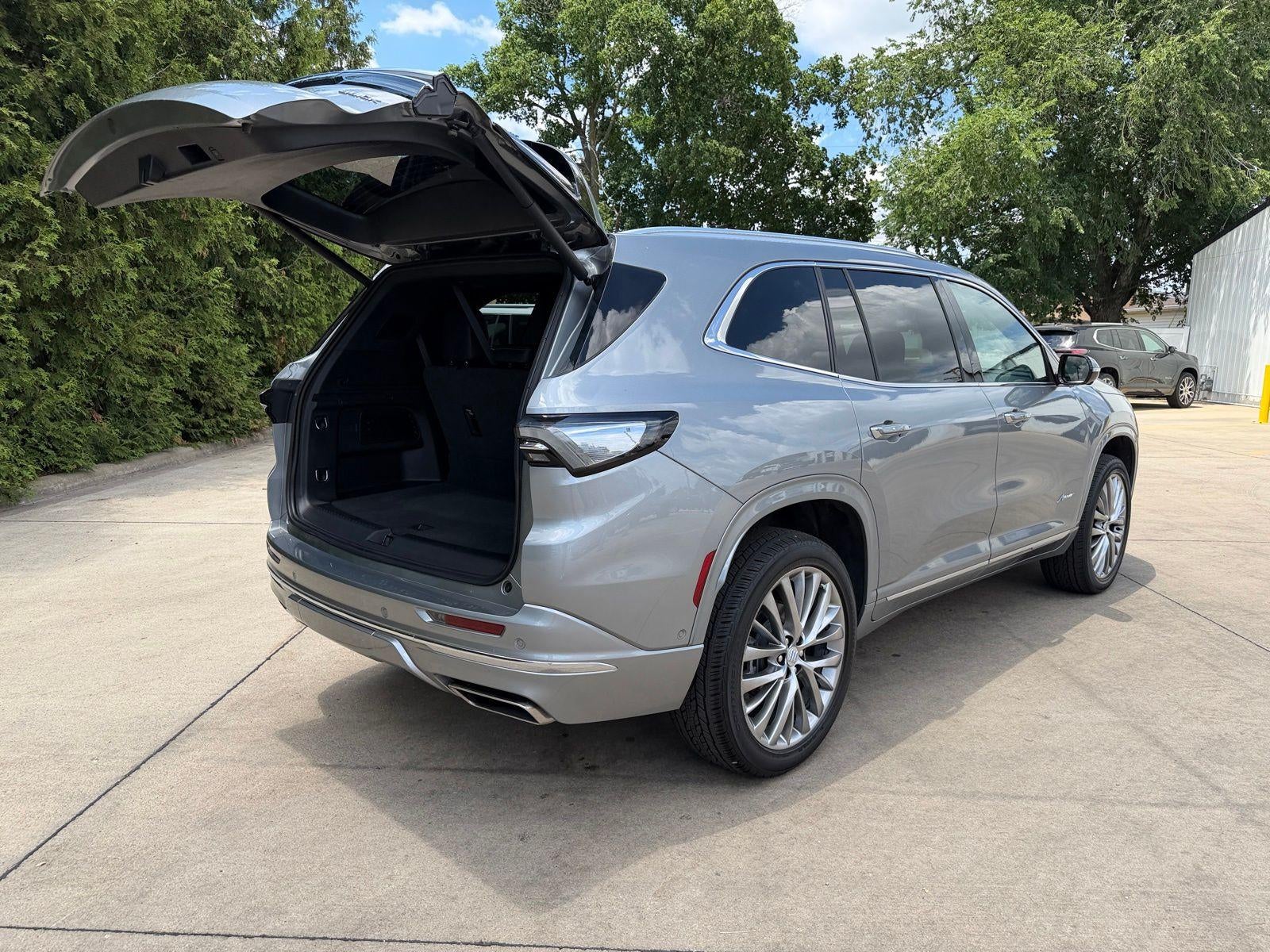 2025 Buick Enclave Avenir