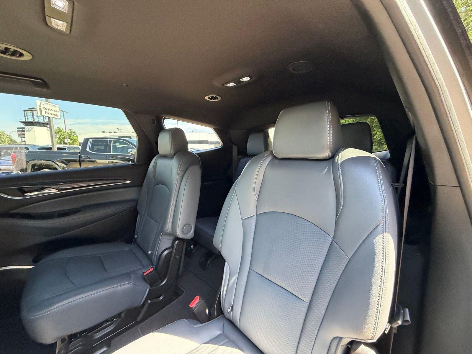 2023 Buick Enclave Essence