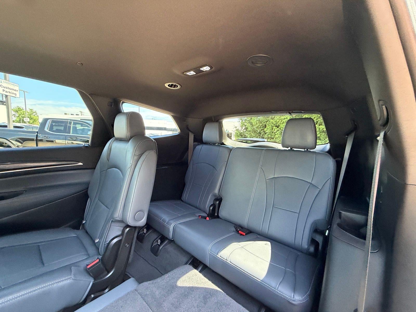 2023 Buick Enclave Essence