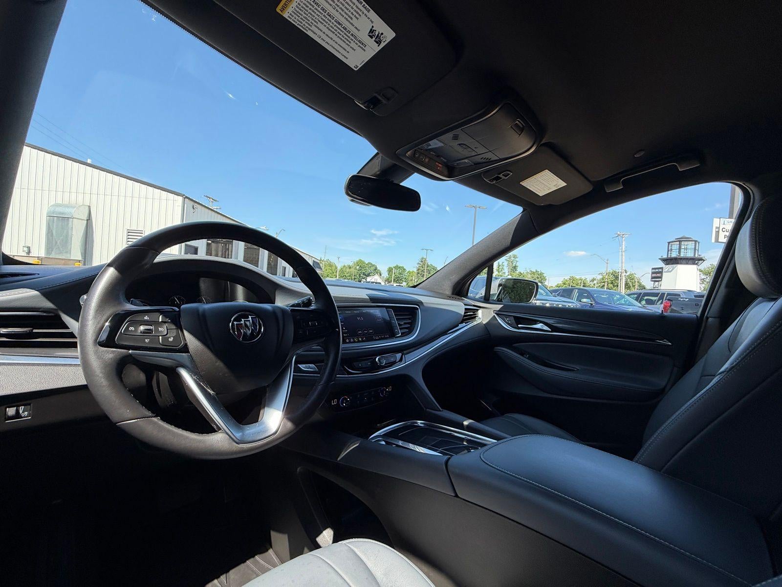 2023 Buick Enclave Essence