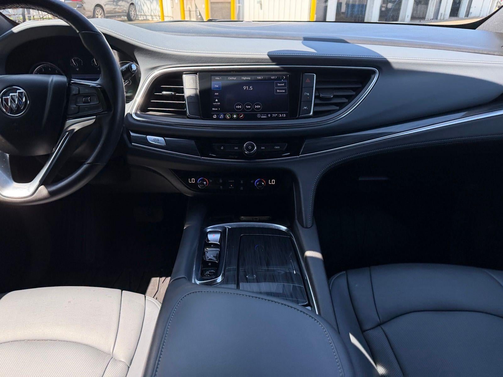 2023 Buick Enclave Essence