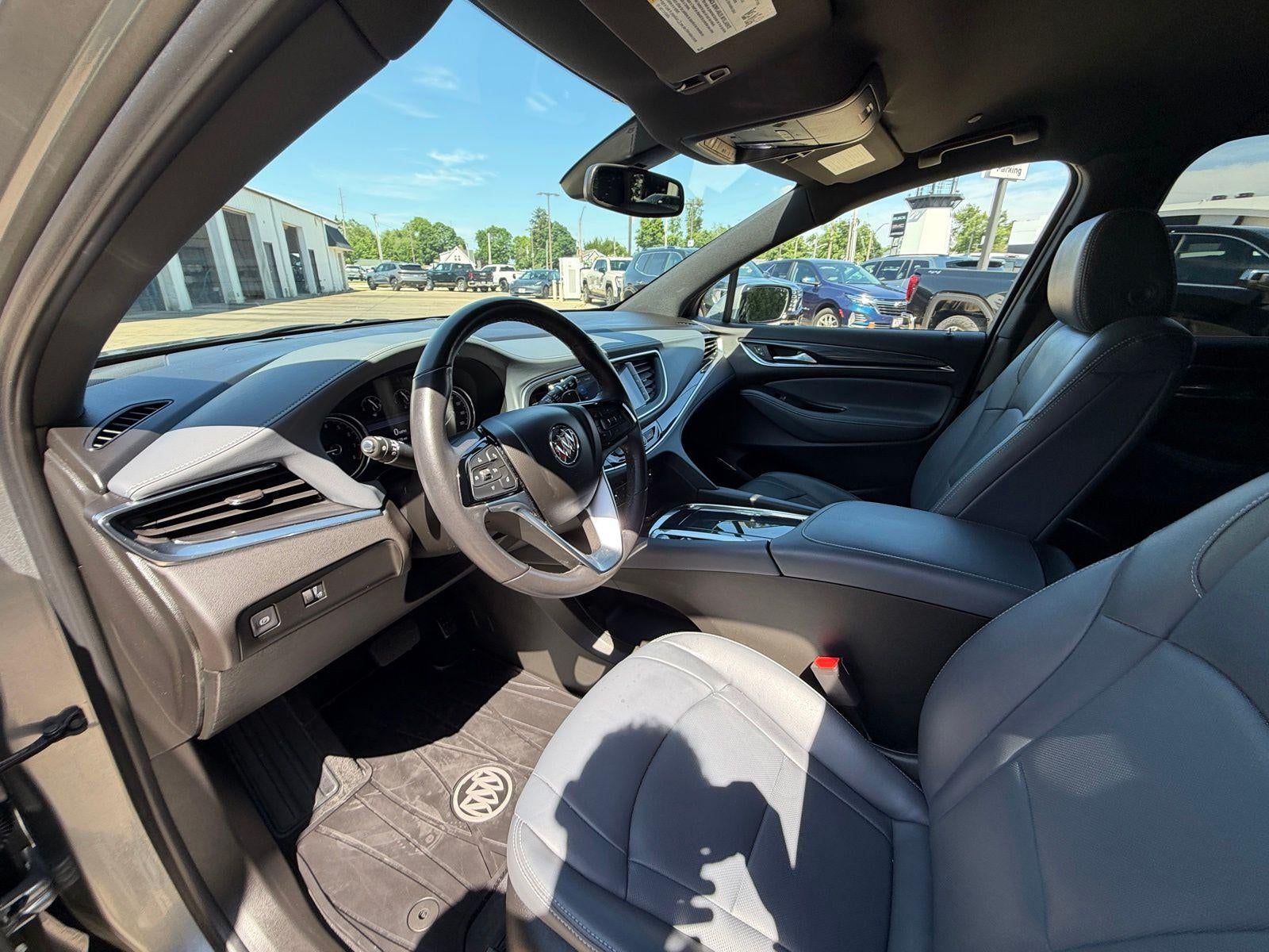 2023 Buick Enclave Essence