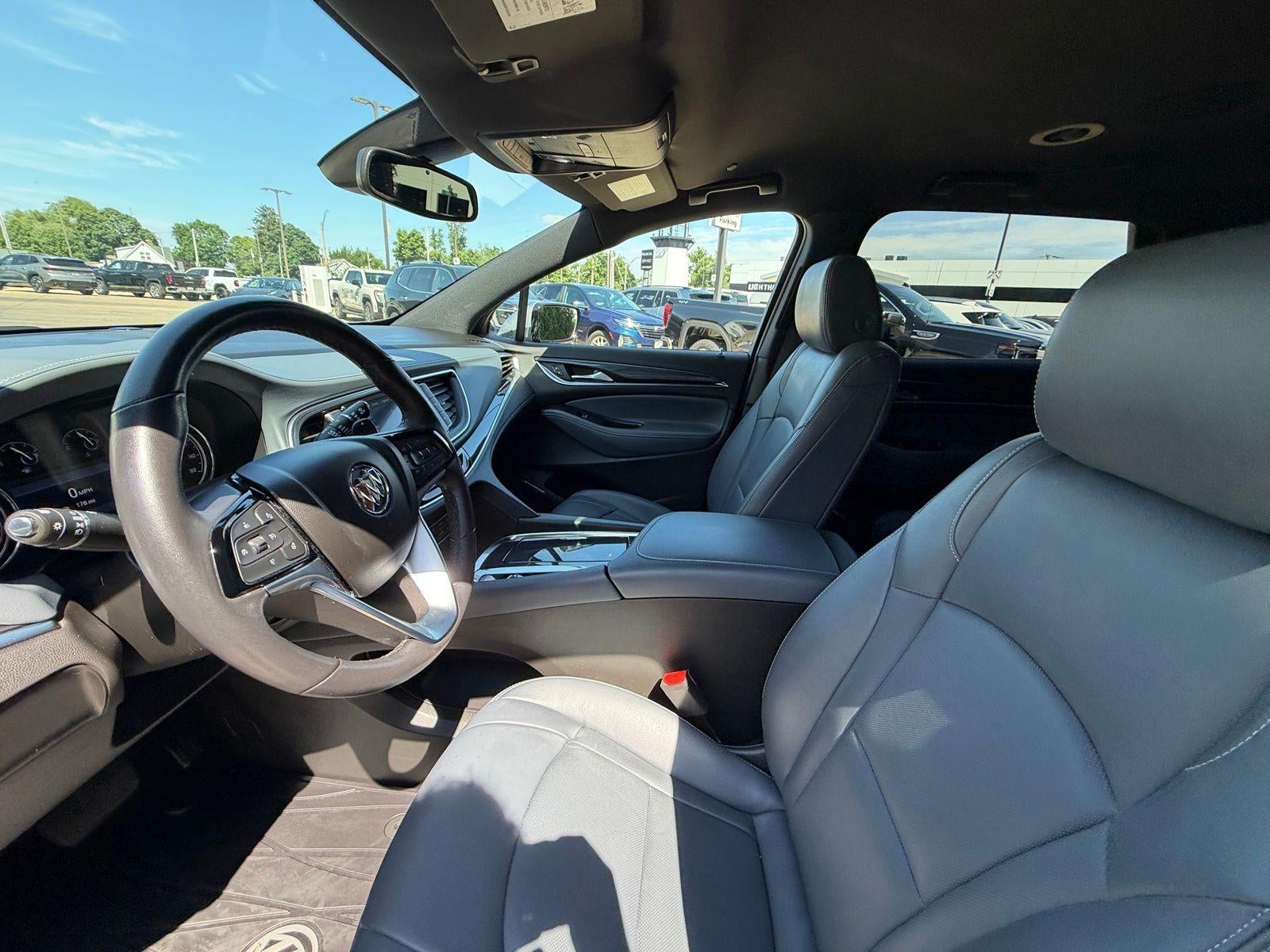 2023 Buick Enclave Essence