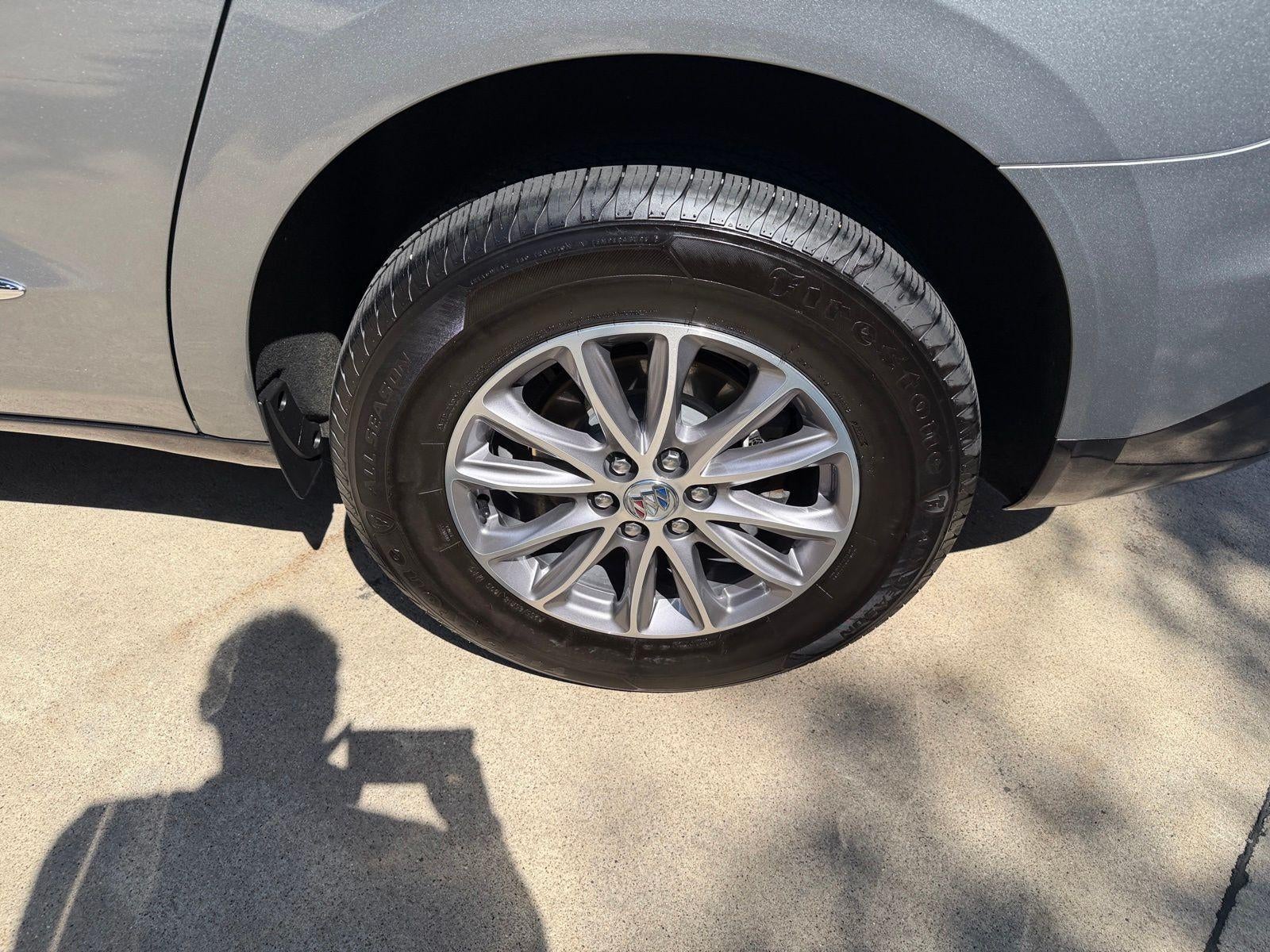 2023 Buick Enclave Essence