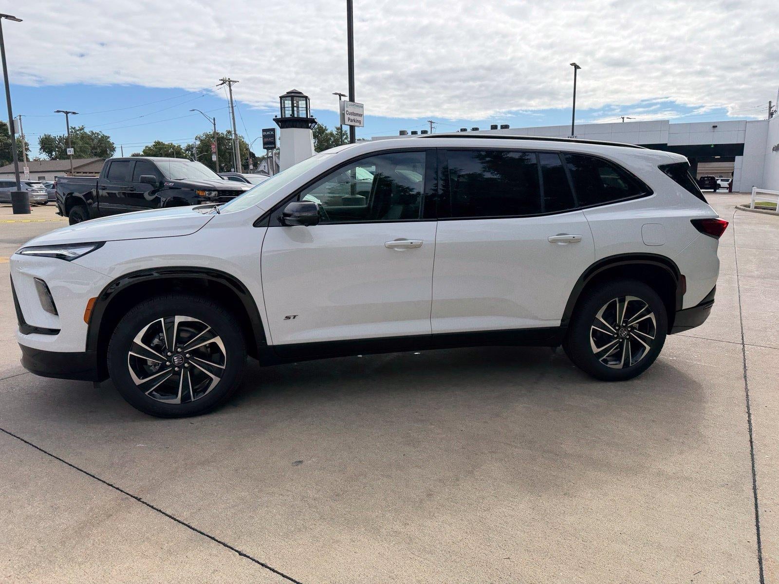 2027 Buick Enclave Sport Touring