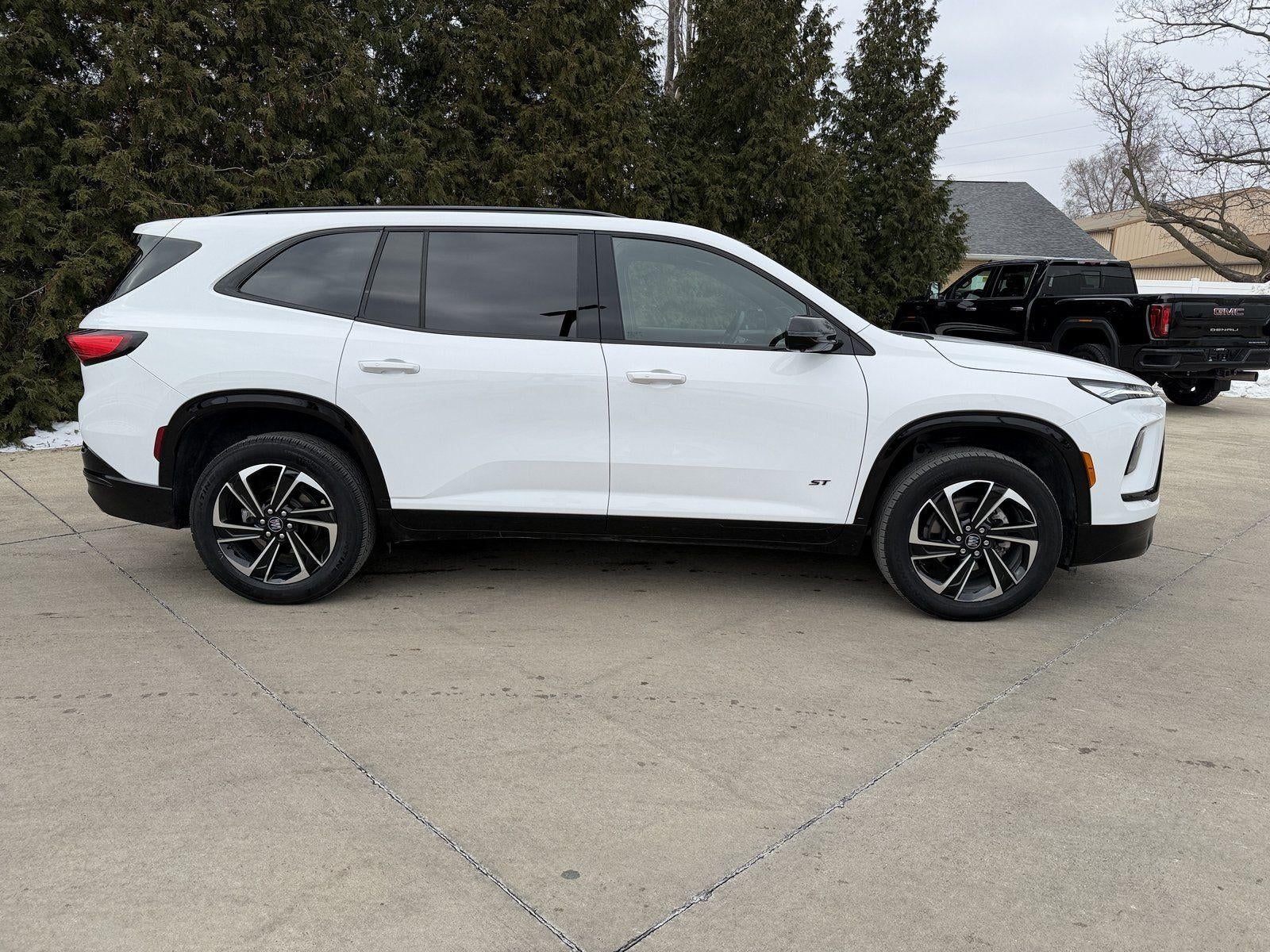 2025 Buick Enclave Sport Touring