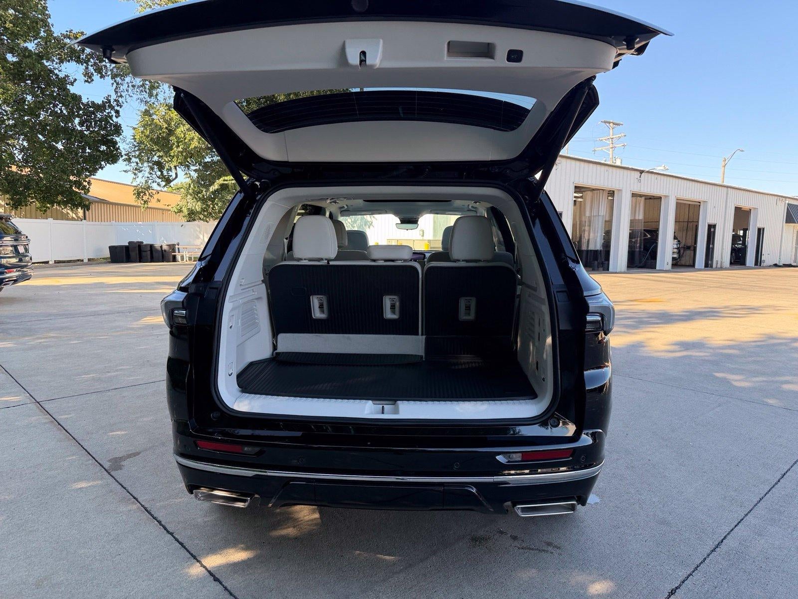 2027 Buick Enclave Avenir