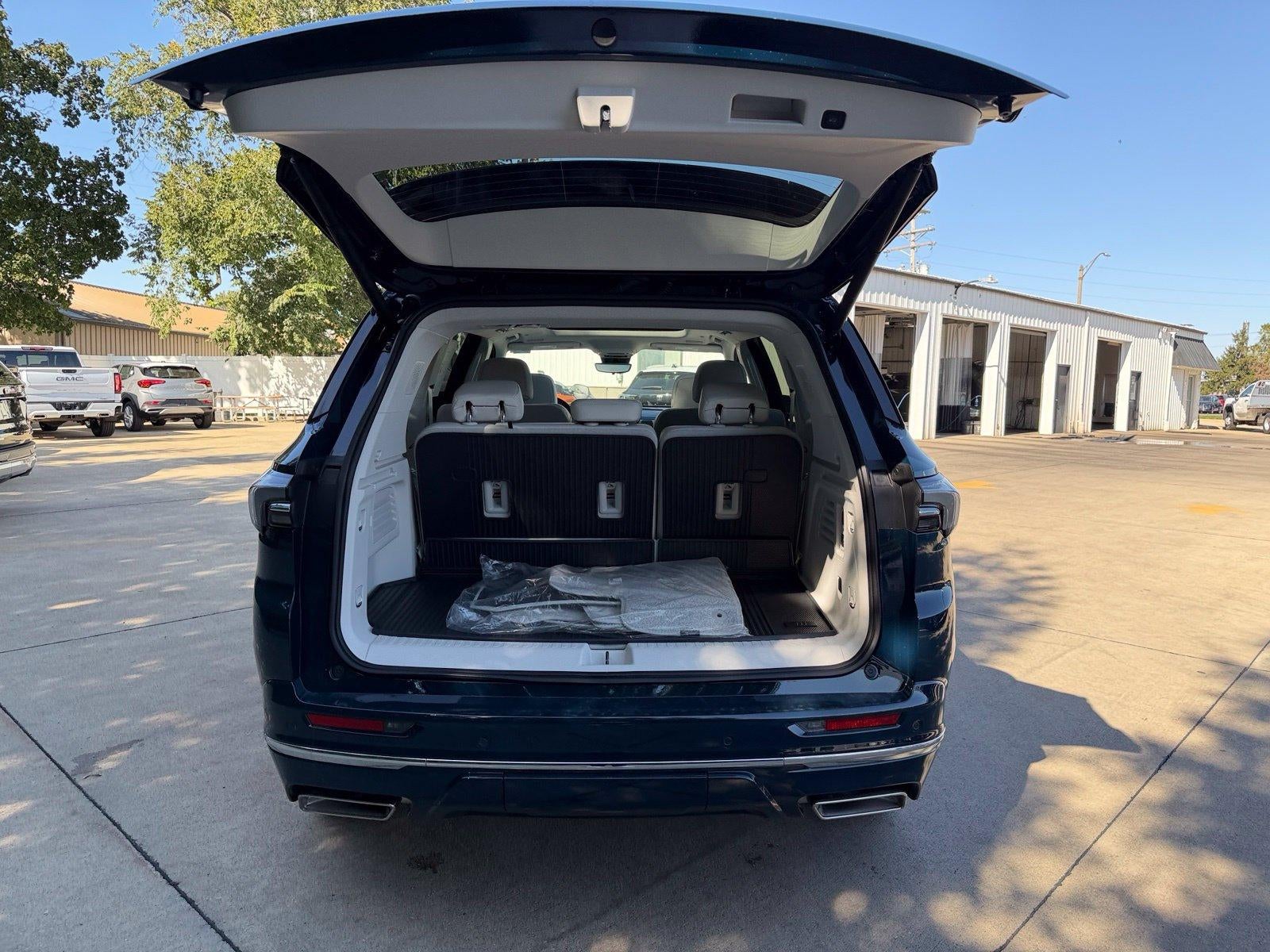 2027 Buick Enclave Avenir