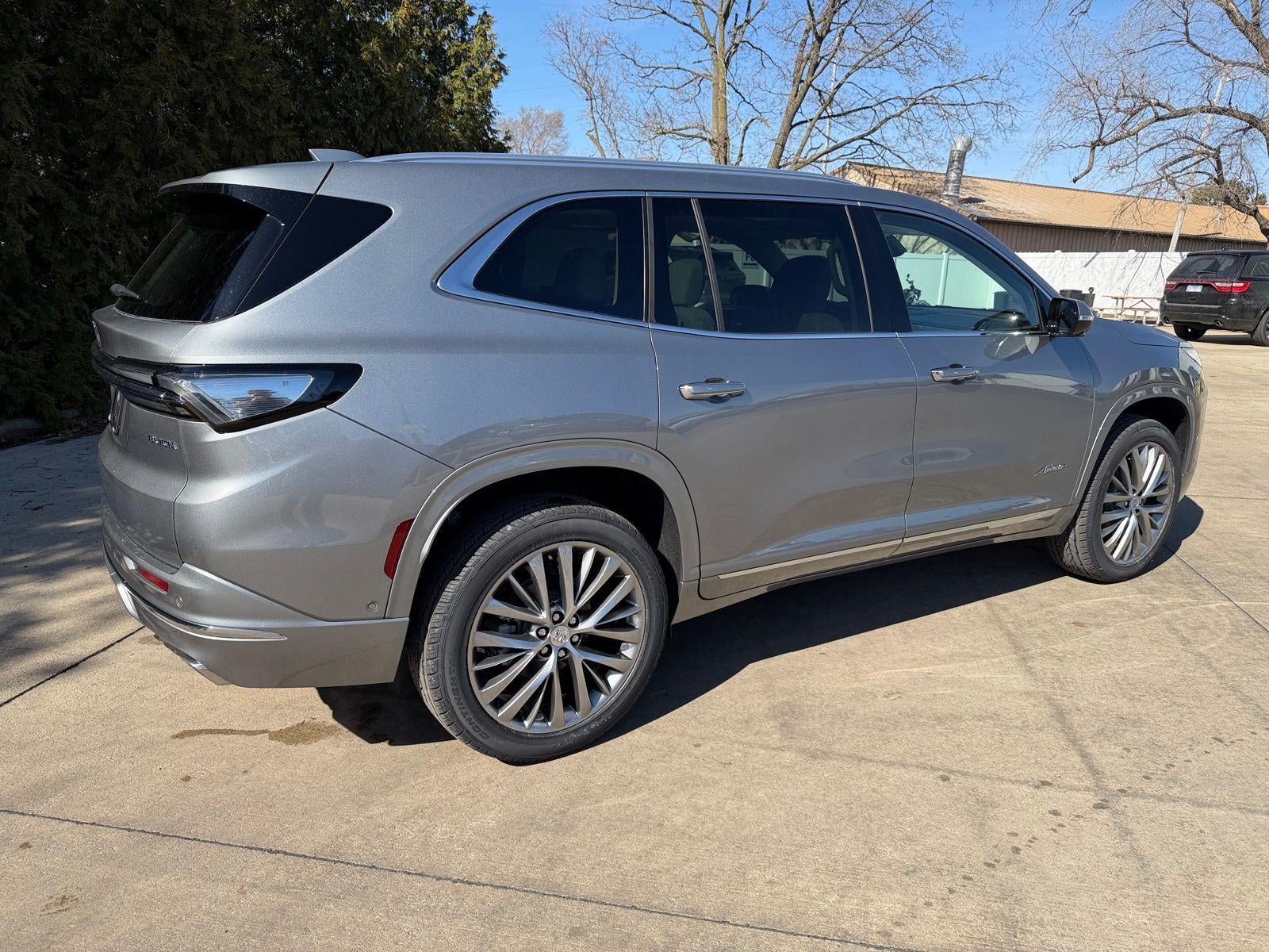 2026 Buick Enclave Avenir