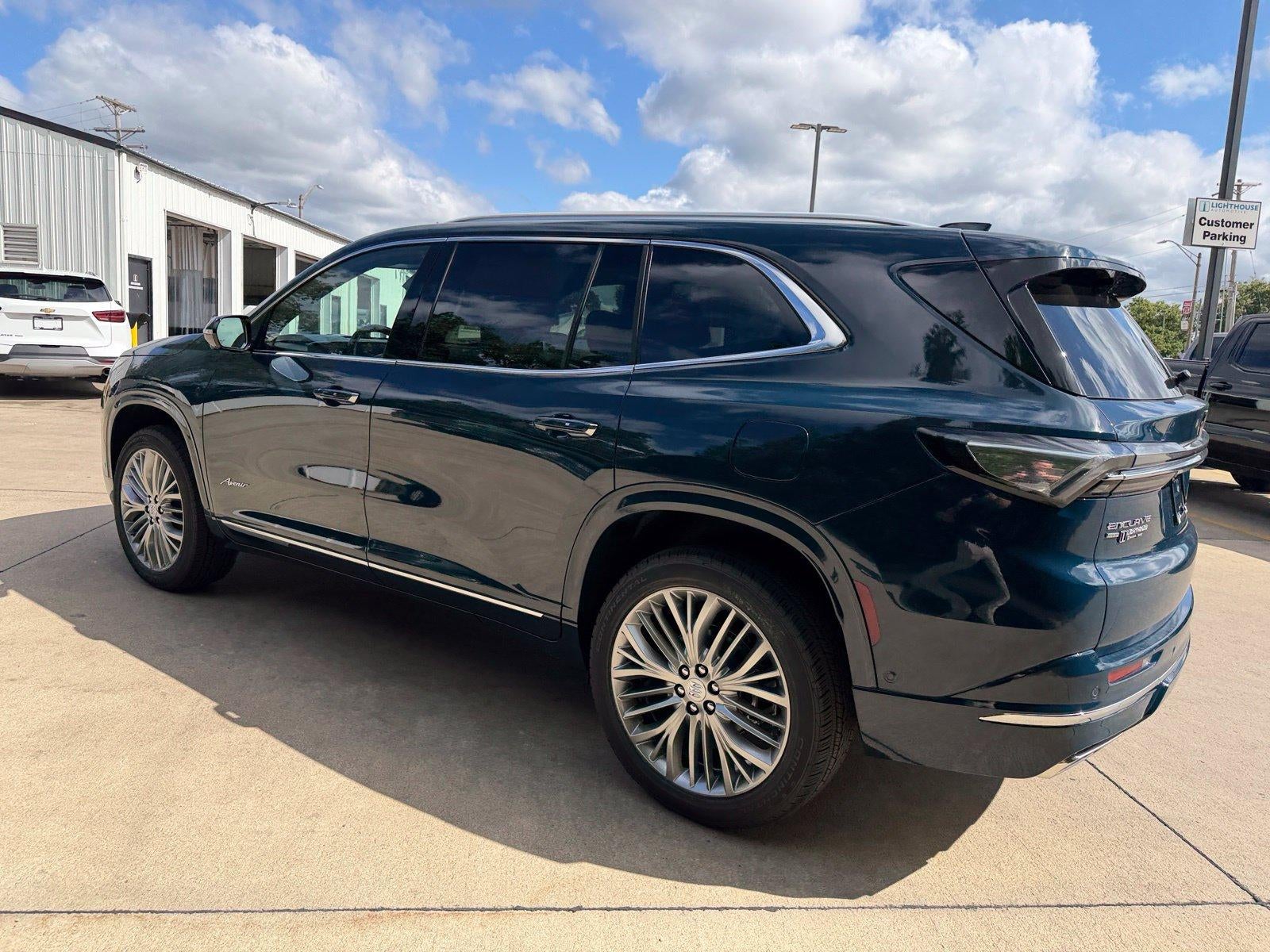 2027 Buick Enclave Avenir