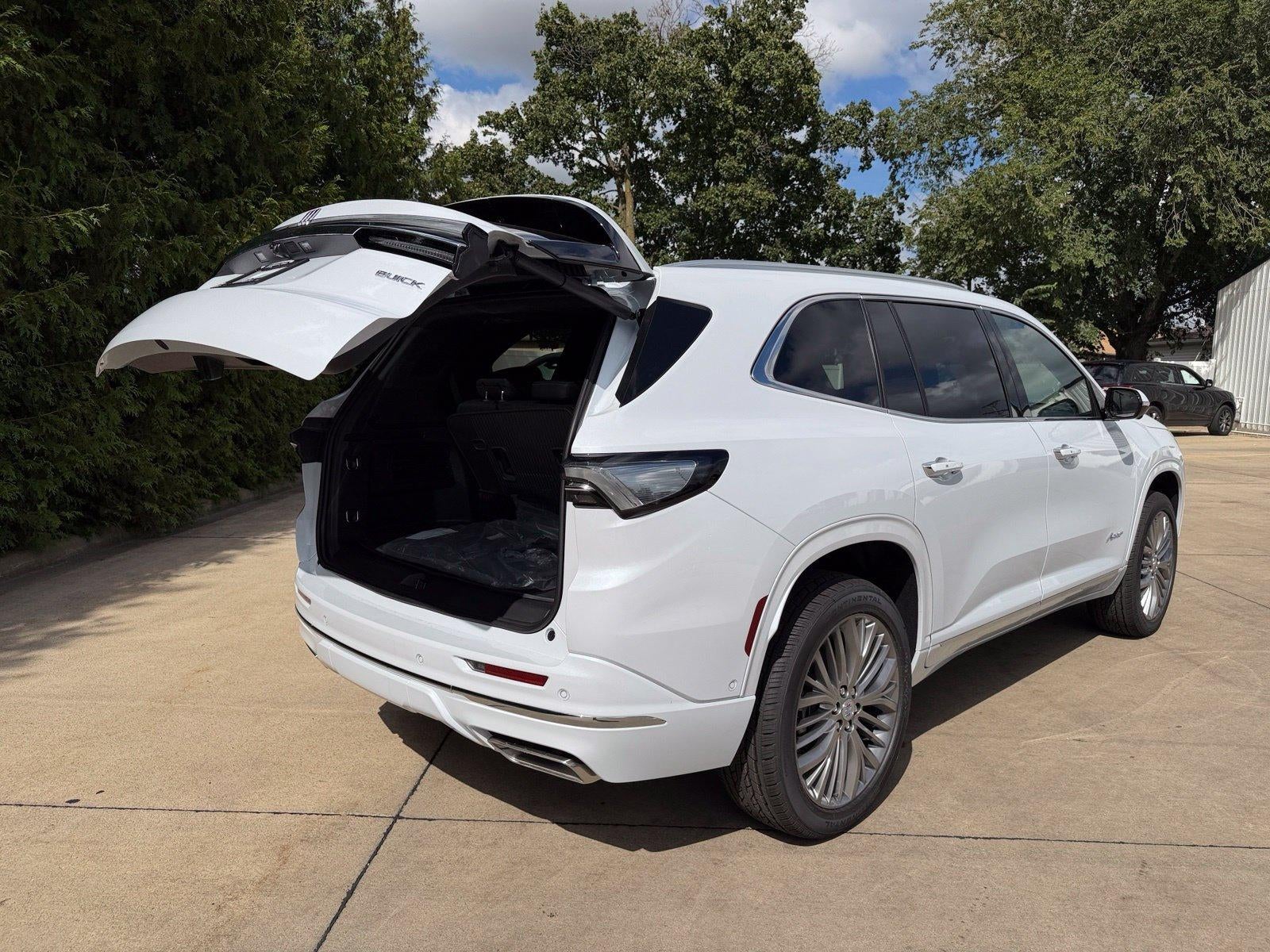 2027 Buick Enclave Avenir