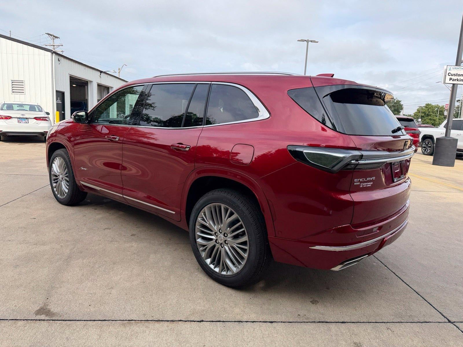 2027 Buick Enclave Avenir