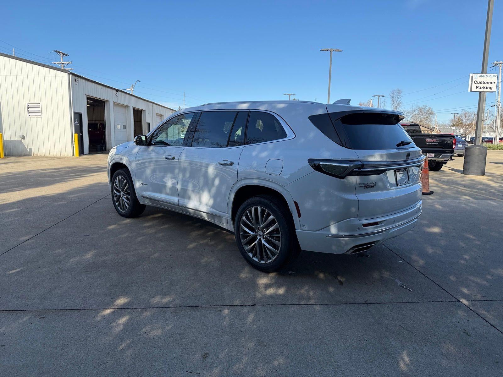 2026 Buick Enclave Avenir