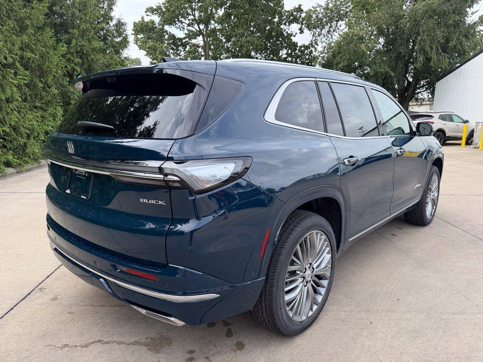 2027 Buick Enclave Avenir