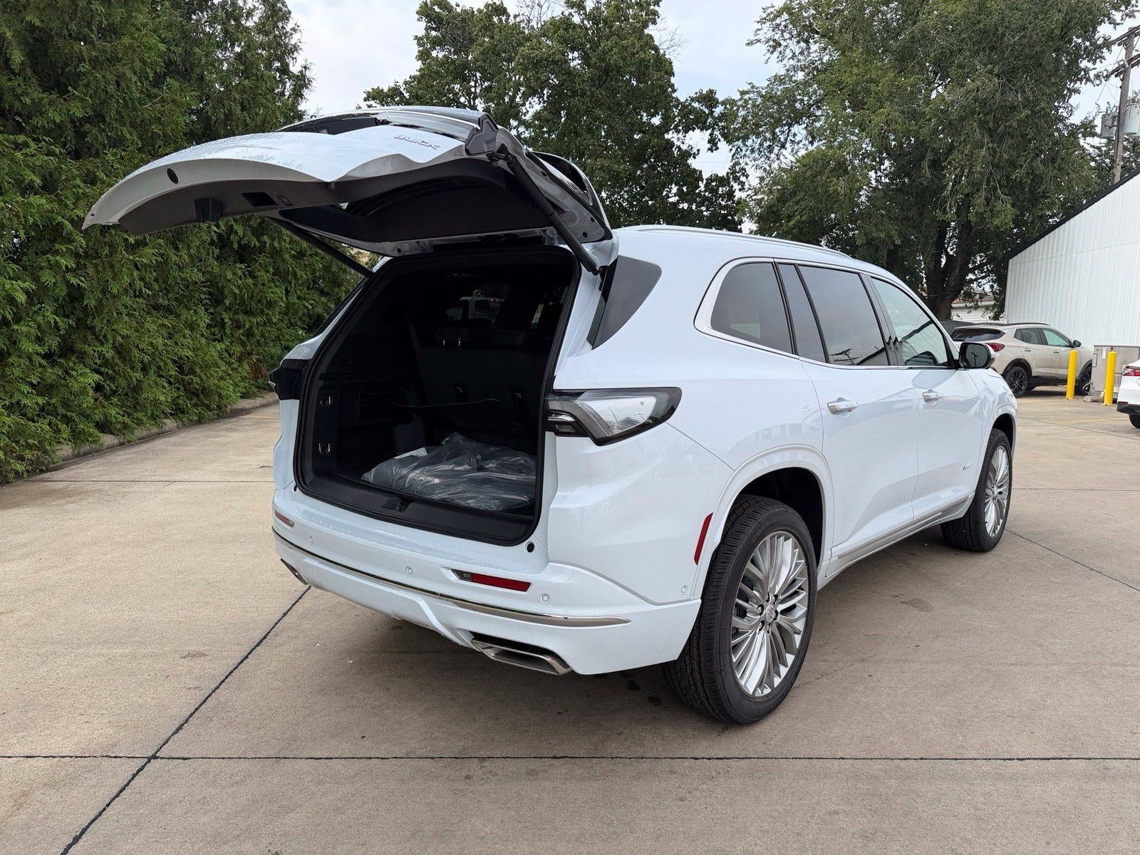 2027 Buick Enclave Avenir