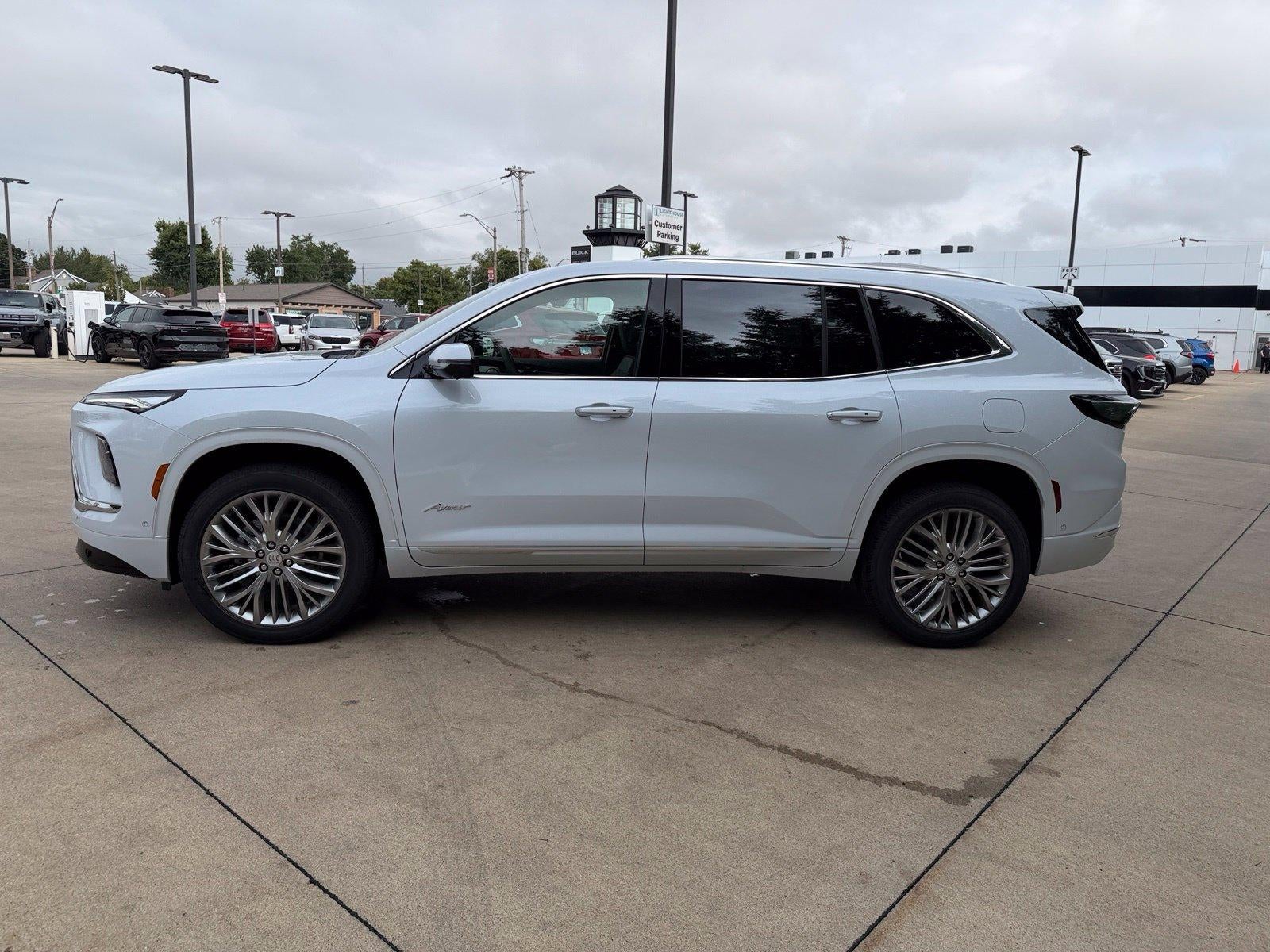 2027 Buick Enclave Avenir
