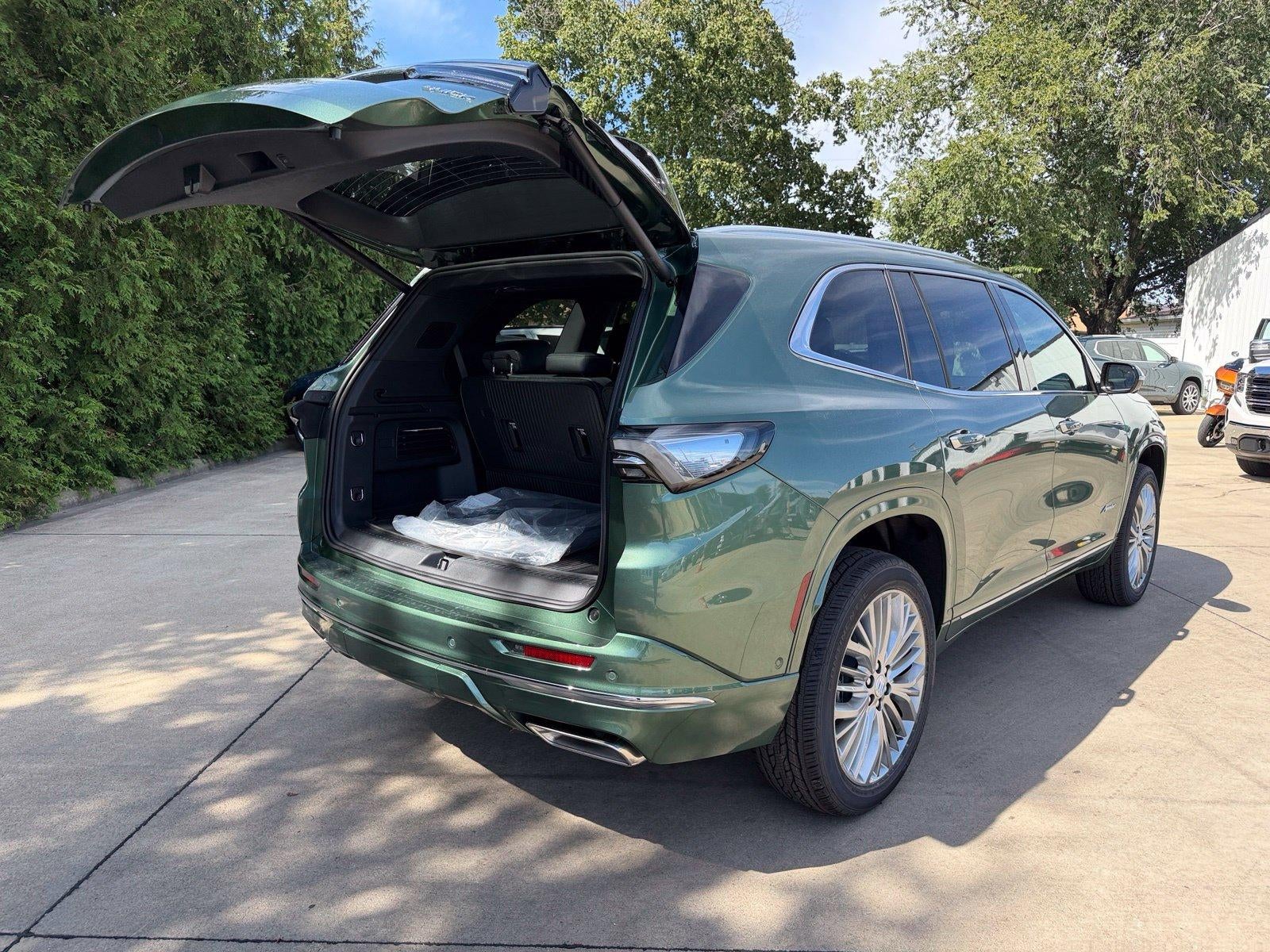 2027 Buick Enclave Avenir