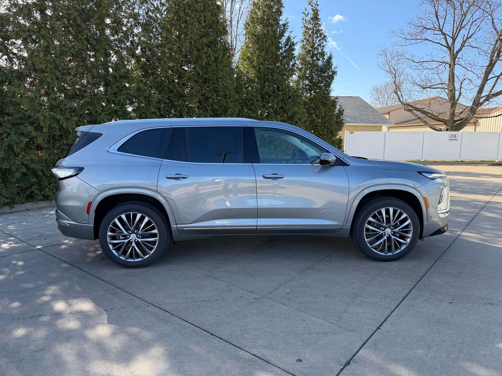 2026 Buick Enclave Avenir