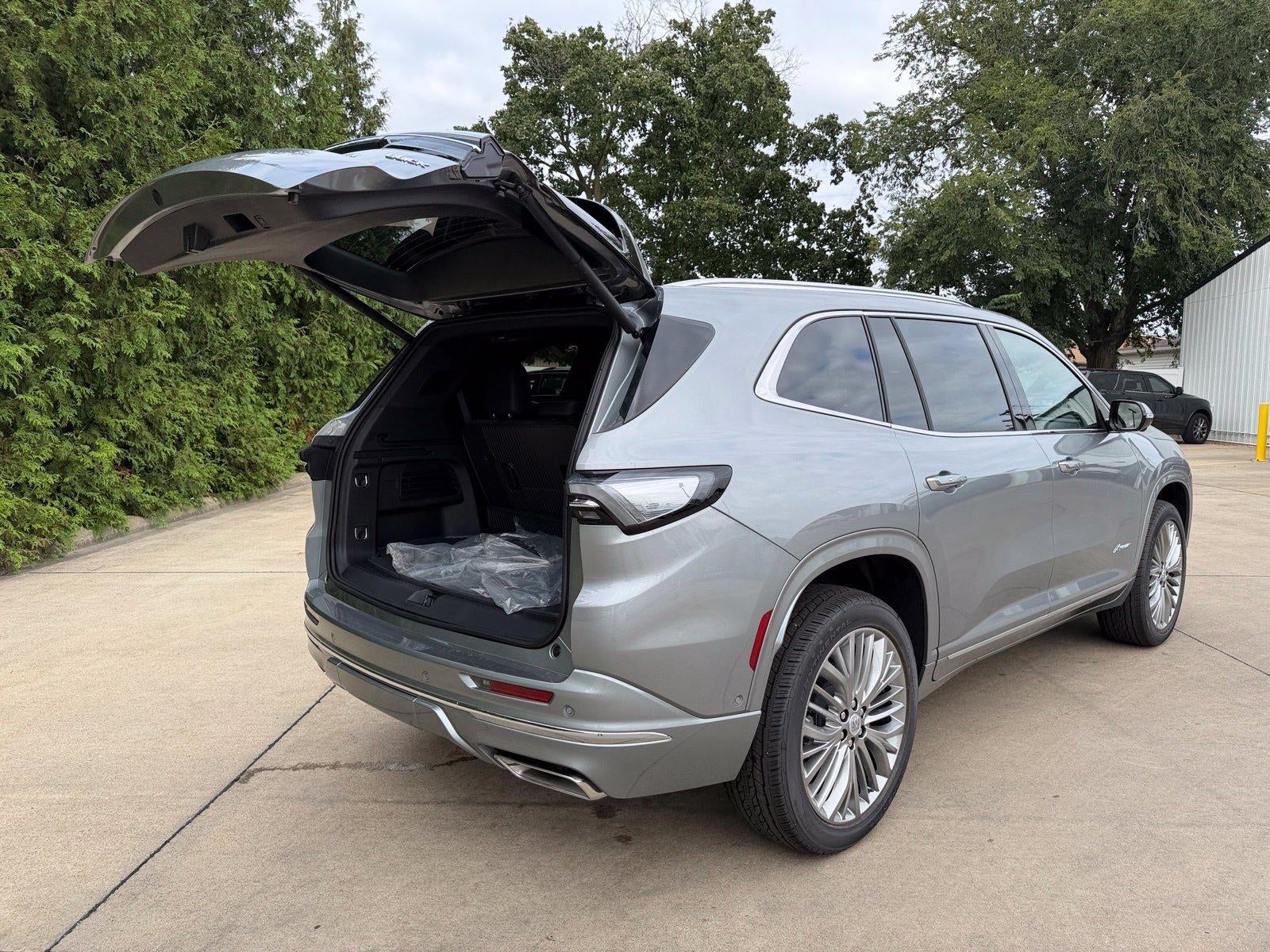 2027 Buick Enclave Avenir
