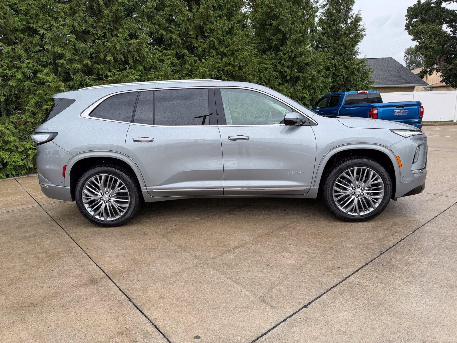 2027 Buick Enclave Avenir