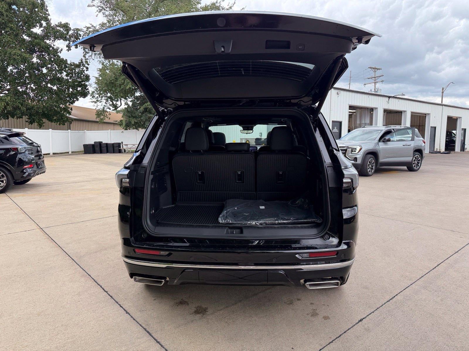 2027 Buick Enclave Avenir