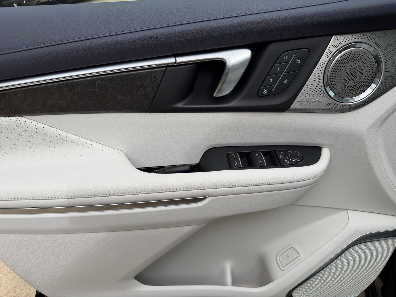 2027 Buick Enclave Avenir