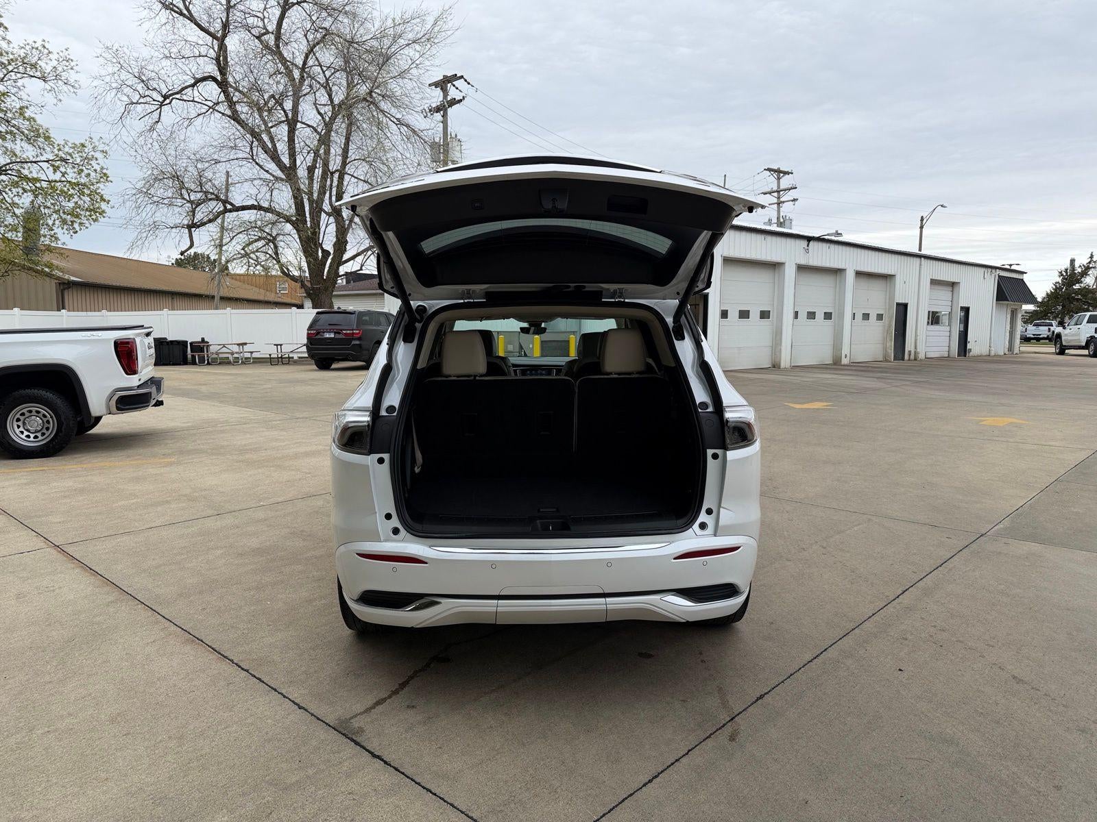 2024 Buick Enclave Avenir