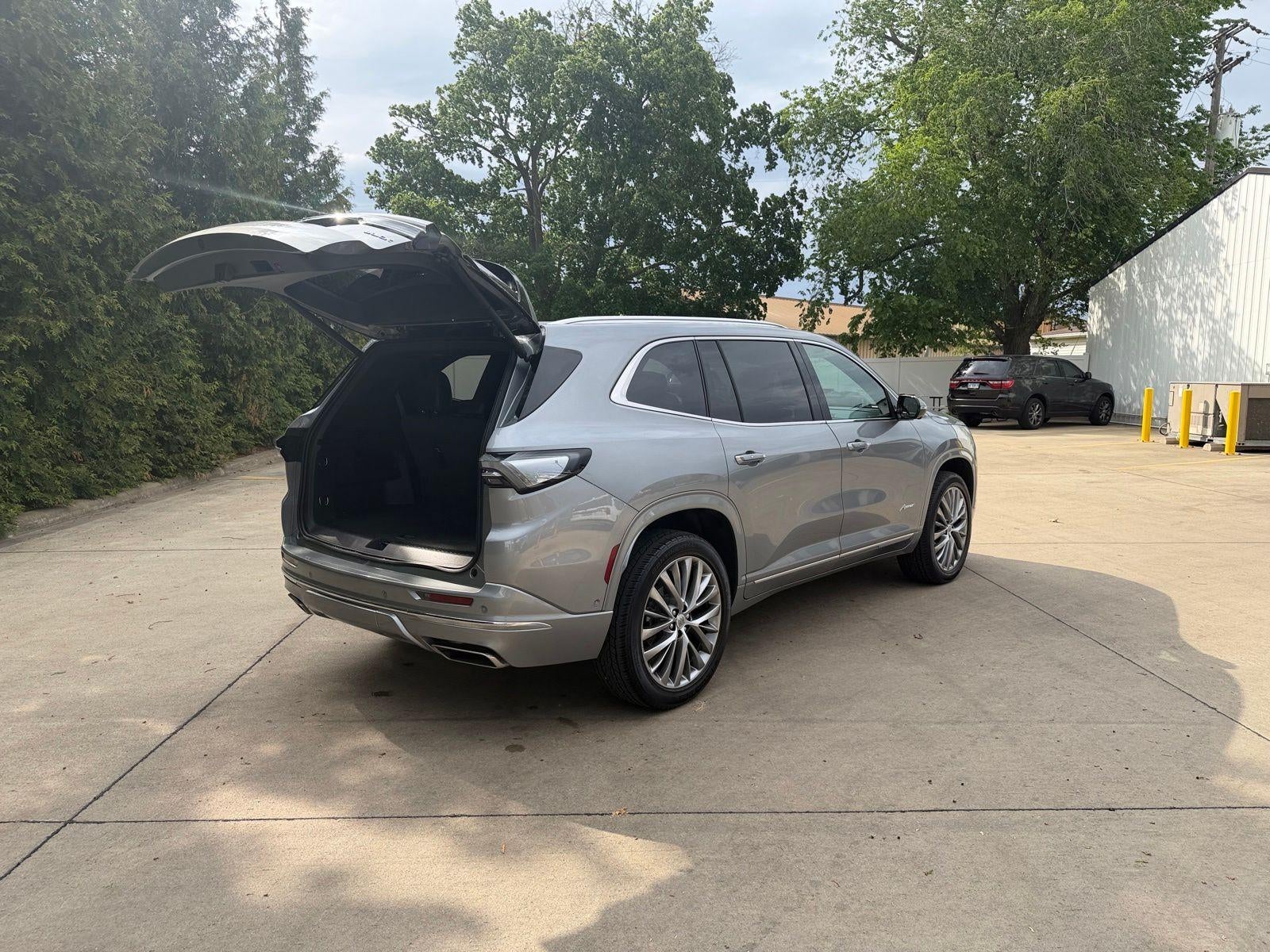 2025 Buick Enclave Avenir