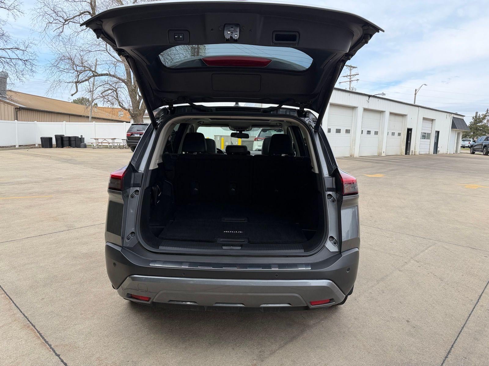 2023 Nissan Rogue SL