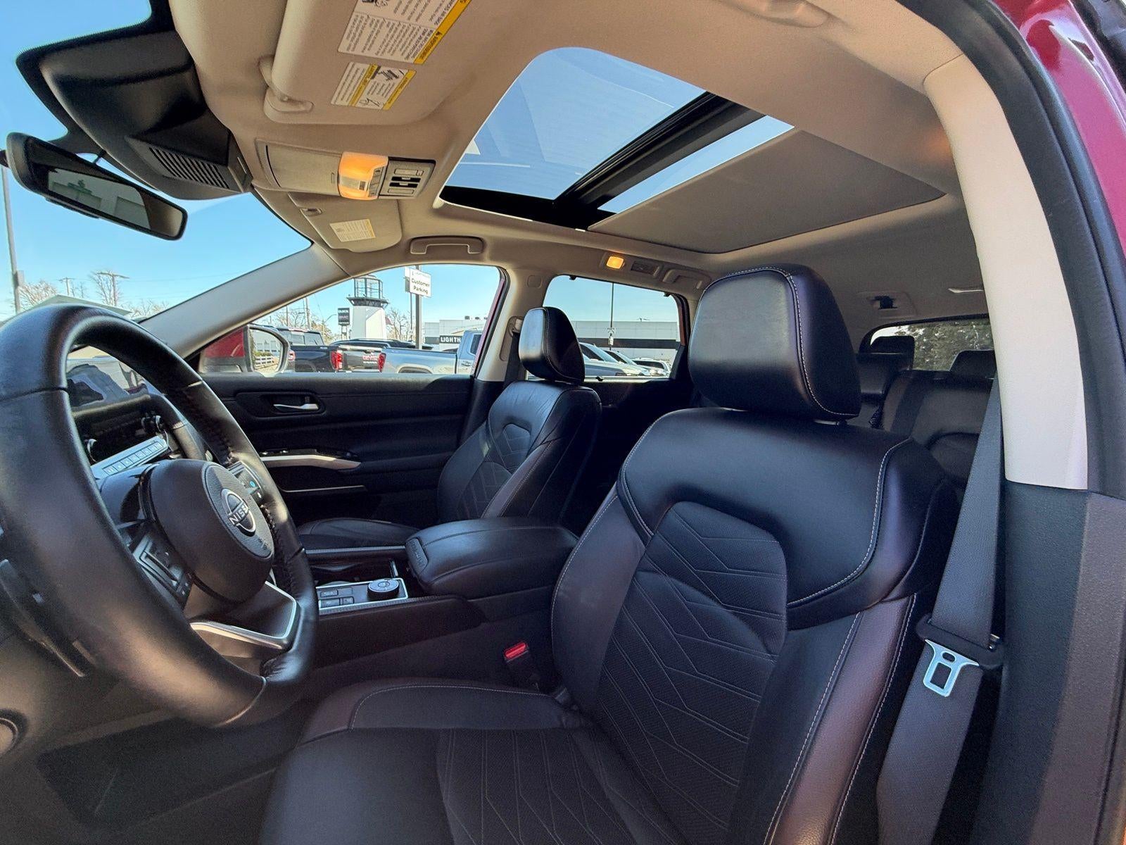 2023 Nissan Pathfinder Platinum