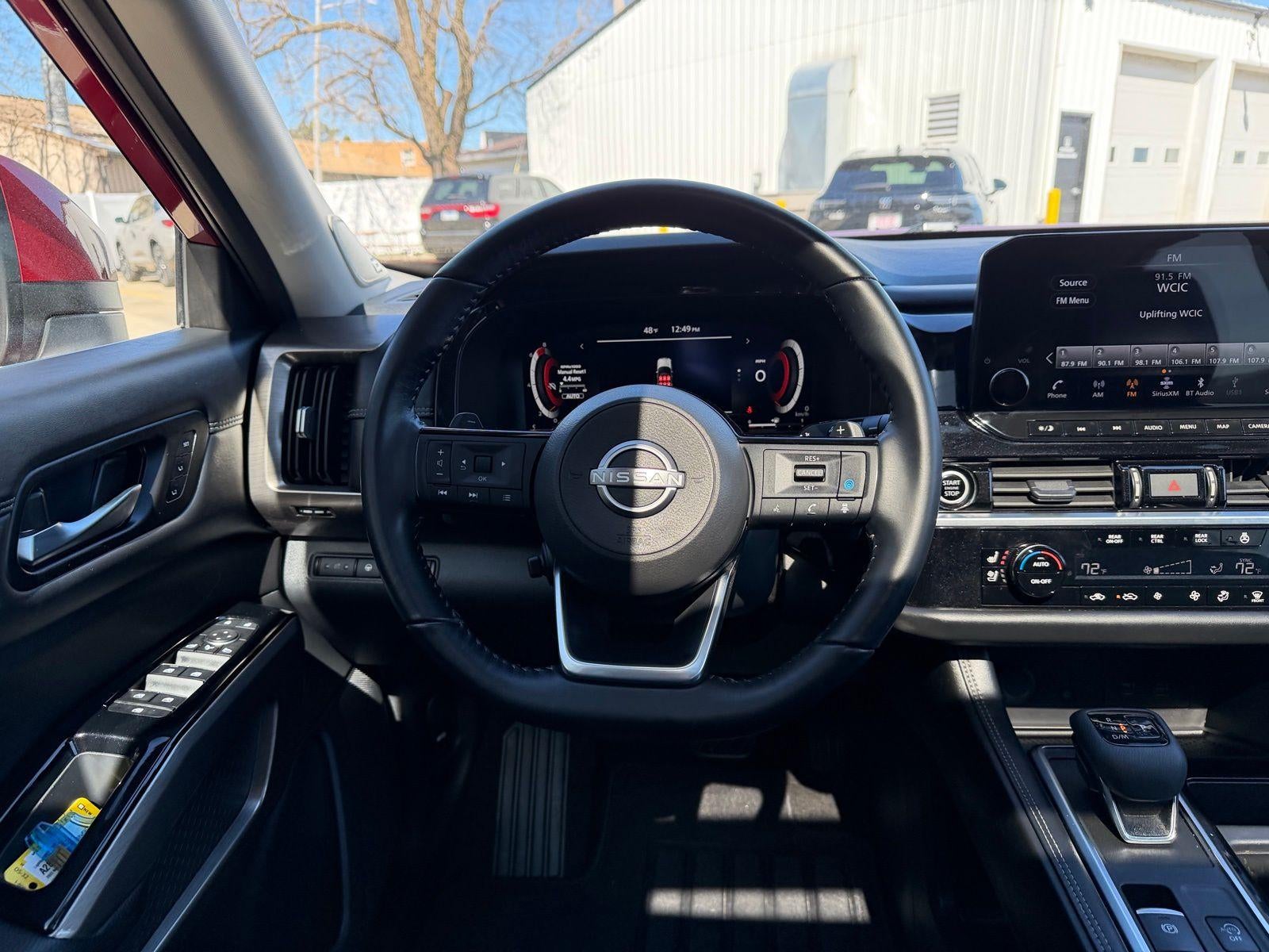 2023 Nissan Pathfinder Platinum