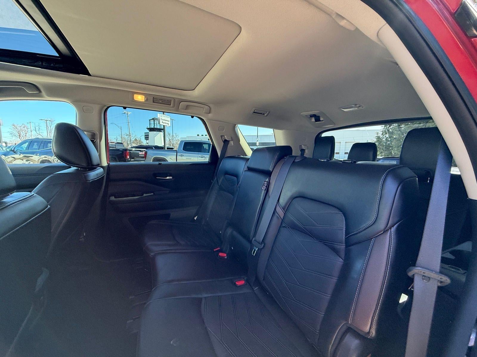 2023 Nissan Pathfinder Platinum