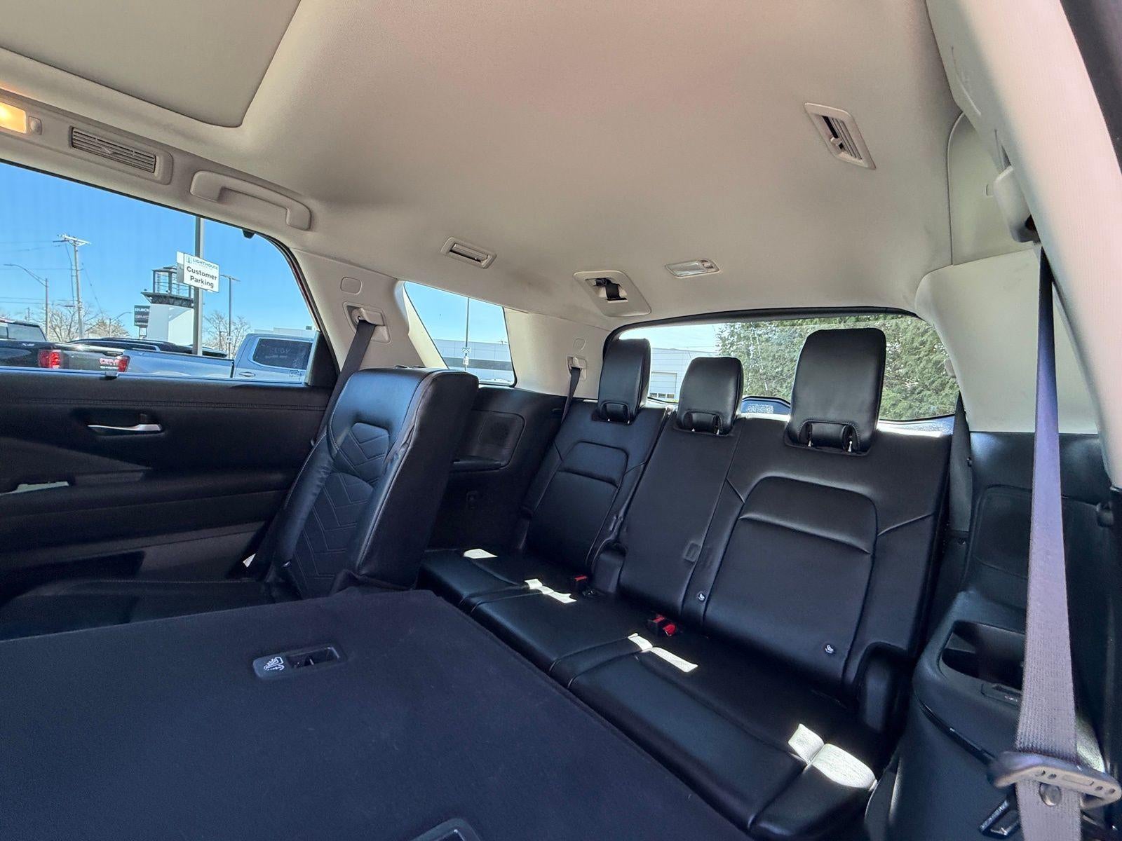 2023 Nissan Pathfinder Platinum