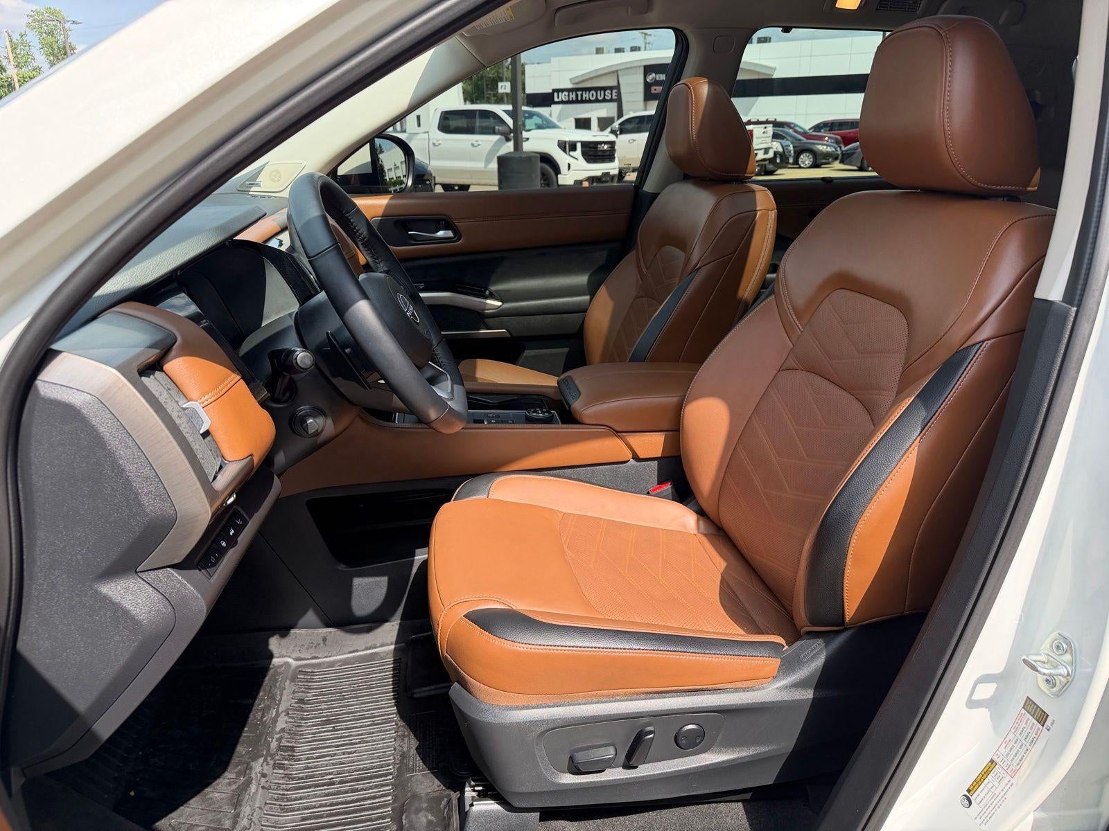 2024 Nissan Pathfinder Platinum