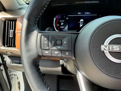 2024 Nissan Pathfinder Platinum