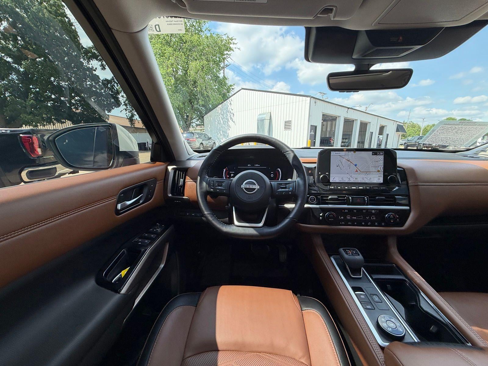 2024 Nissan Pathfinder Platinum