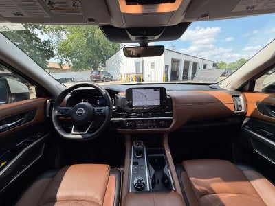 2024 Nissan Pathfinder Platinum