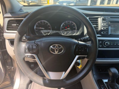 2015 Toyota Highlander LE V6
