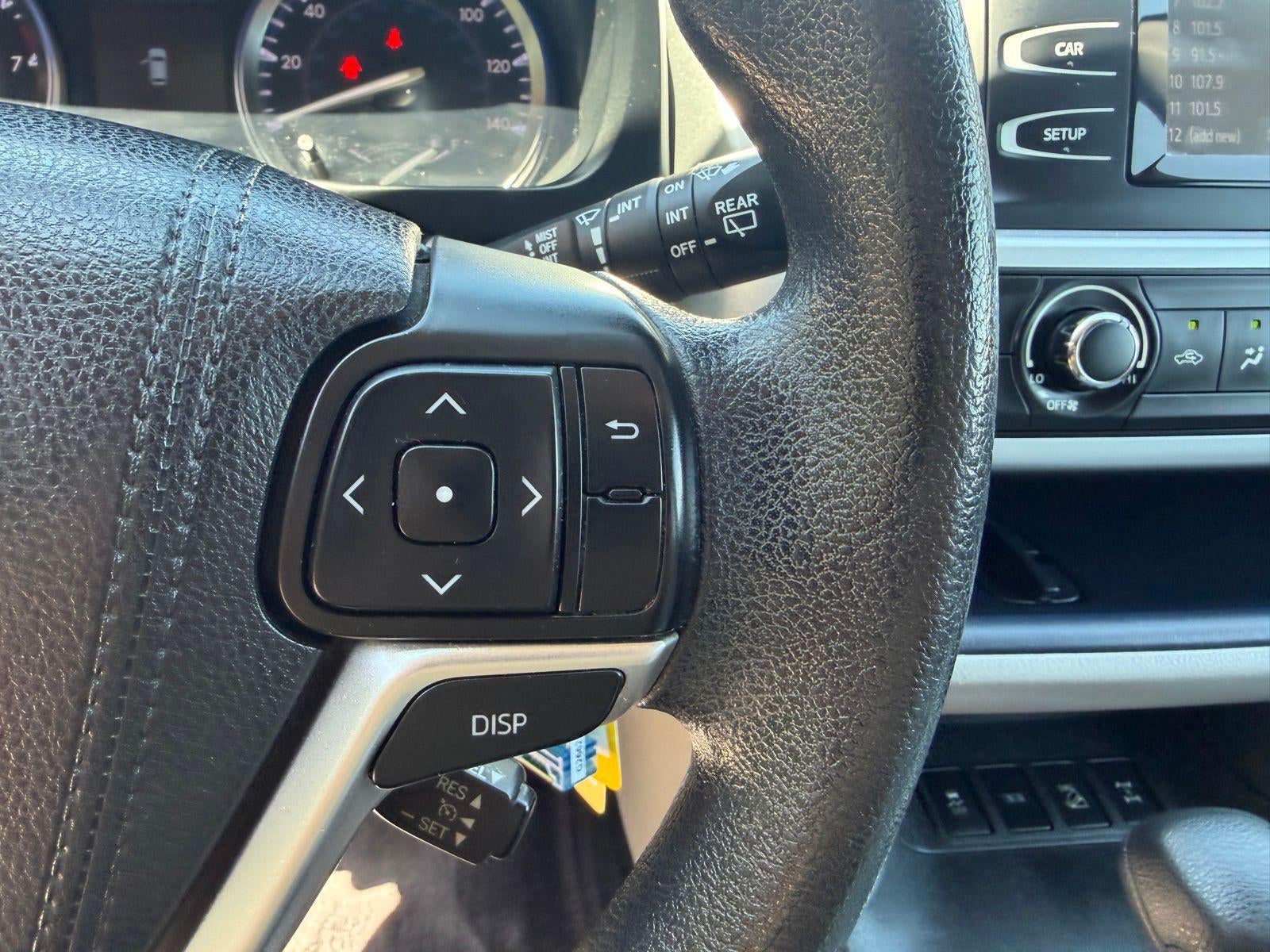 2015 Toyota Highlander LE V6